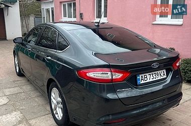 Седан Ford Fusion 2015 в Чернігові