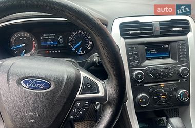 Седан Ford Fusion 2015 в Чернігові