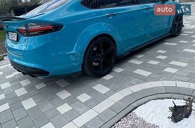 Седан Ford Fusion 2013 в Львові