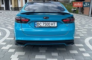 Седан Ford Fusion 2013 в Львові