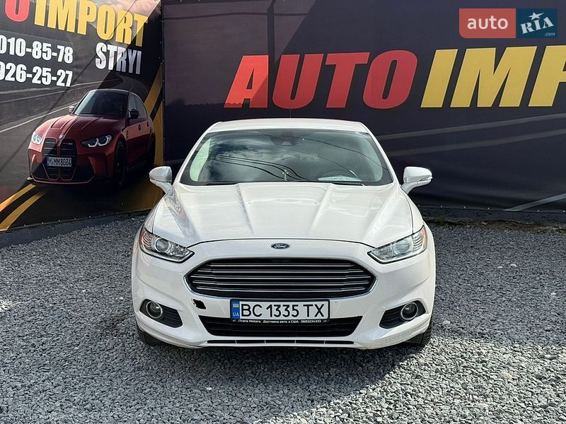 Седан Ford Fusion 2012 в Стрию