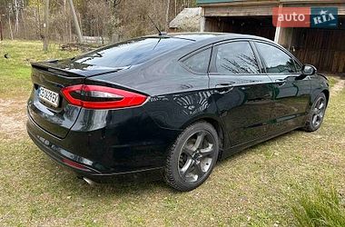 Седан Ford Fusion 2014 в Чернігові