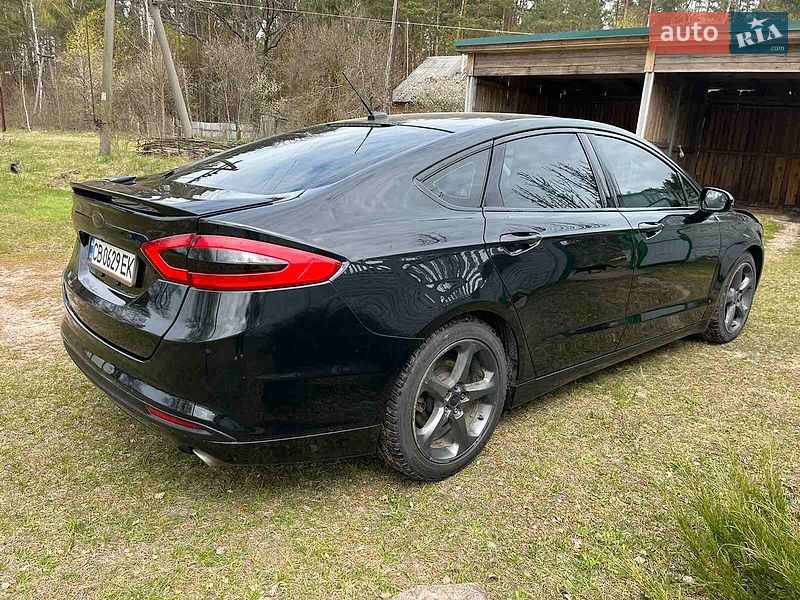Седан Ford Fusion 2014 в Чернігові