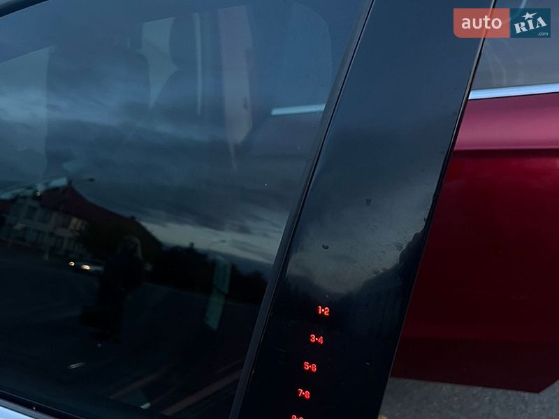Седан Ford Fusion 2015 в Ужгороді