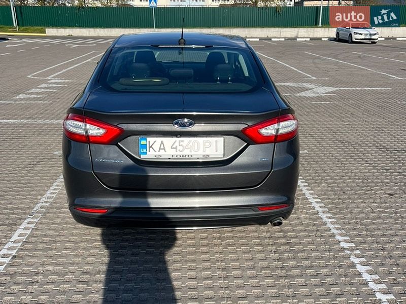Седан Ford Fusion 2015 в Києві
