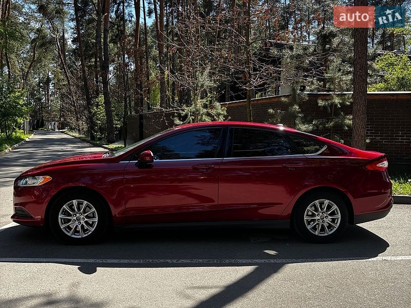 Седан Ford Fusion 2014 в Білогородці