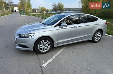 Седан Ford Fusion 2016 в Ладижині
