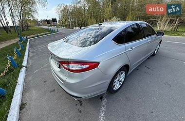 Седан Ford Fusion 2016 в Ладижині