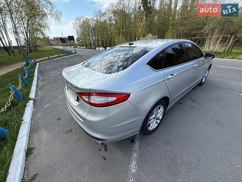 Седан Ford Fusion 2016 в Ладижині