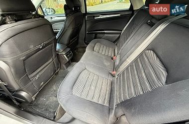 Седан Ford Fusion 2016 в Ладижині