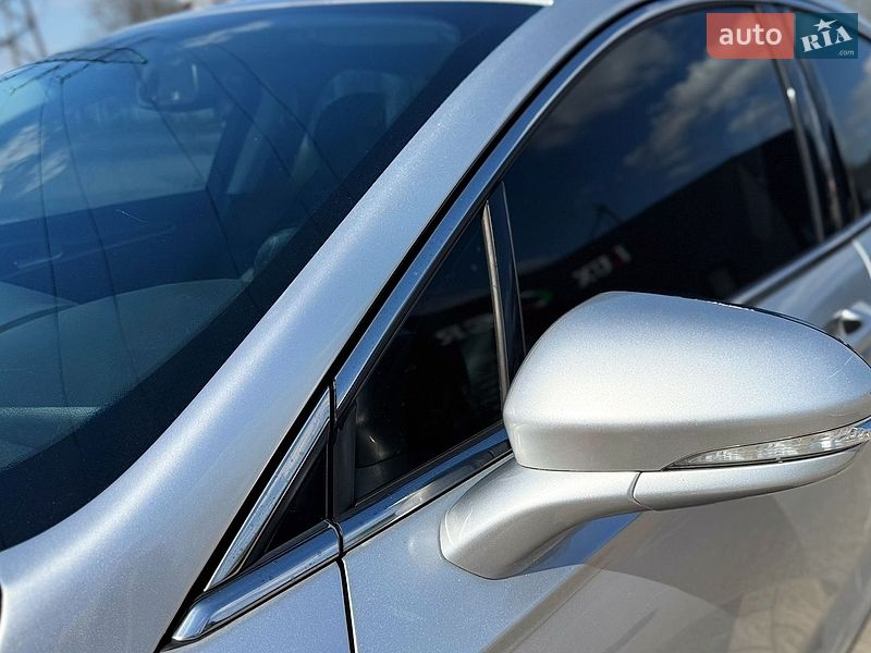Седан Ford Fusion 2014 в Львове