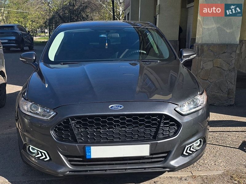 Ford Fusion 2016