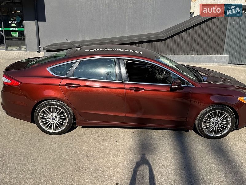 Седан Ford Fusion 2016 в Чернігові