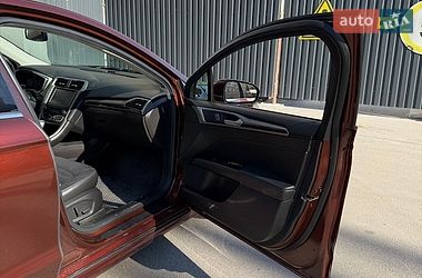 Седан Ford Fusion 2016 в Чернігові