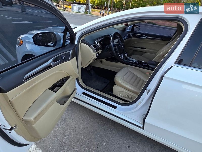 Седан Ford Fusion 2016 в Києві