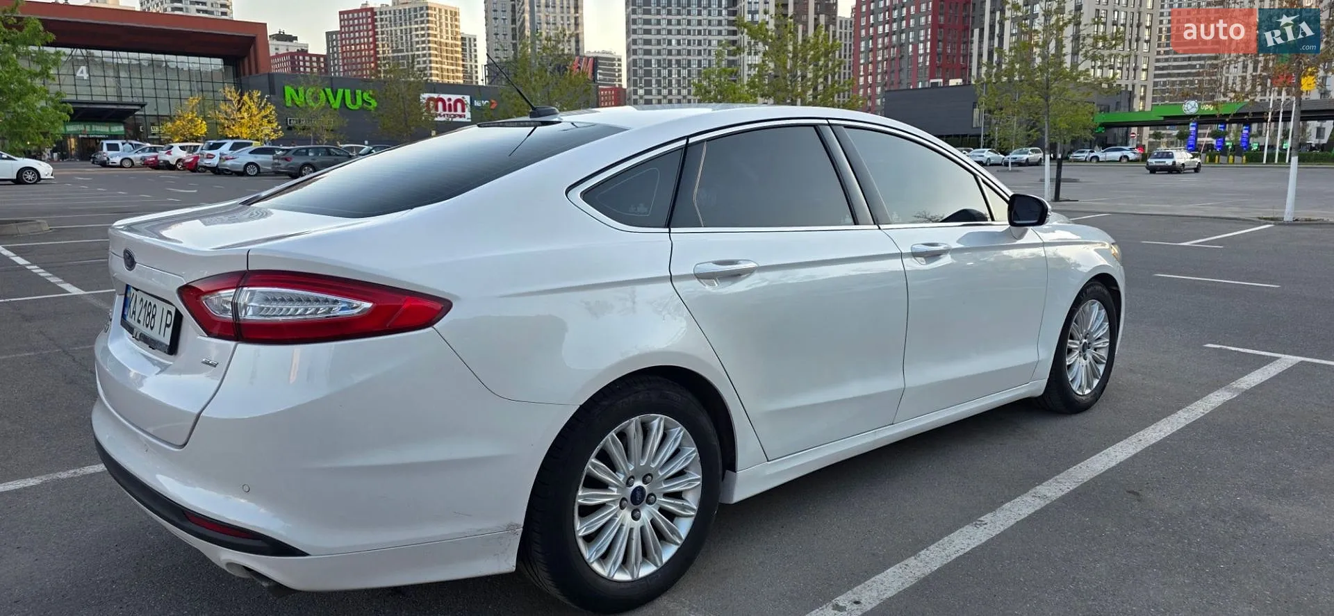 2016 Ford Fusion - мініатюра 5