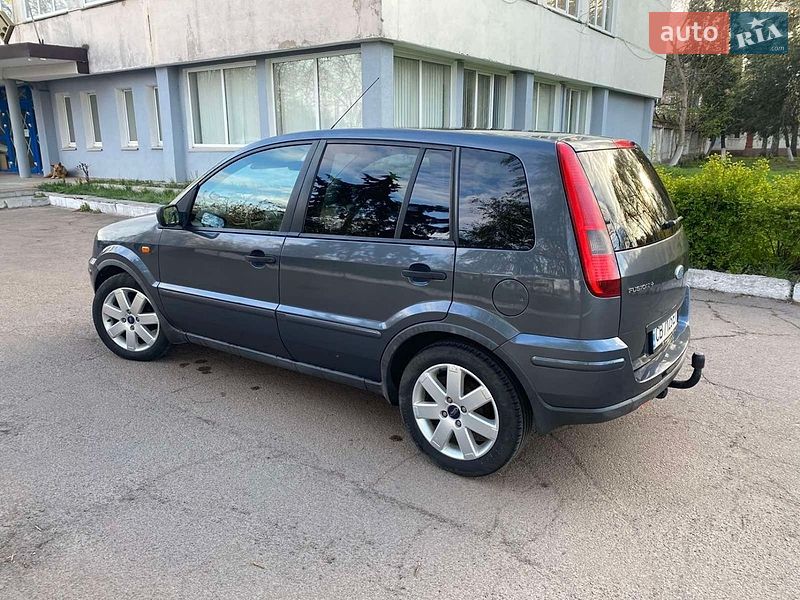 Хэтчбек Ford Fusion 2005 в Нежине
