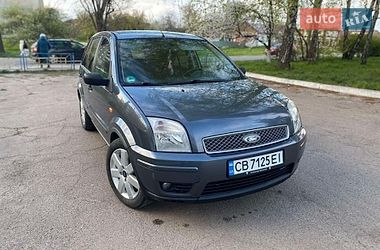 Хэтчбек Ford Fusion 2005 в Нежине