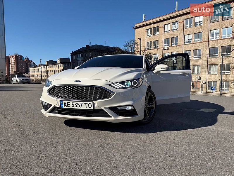 Ford Fusion 2017