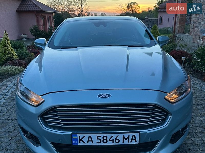 Седан Ford Fusion 2013 в Снятине