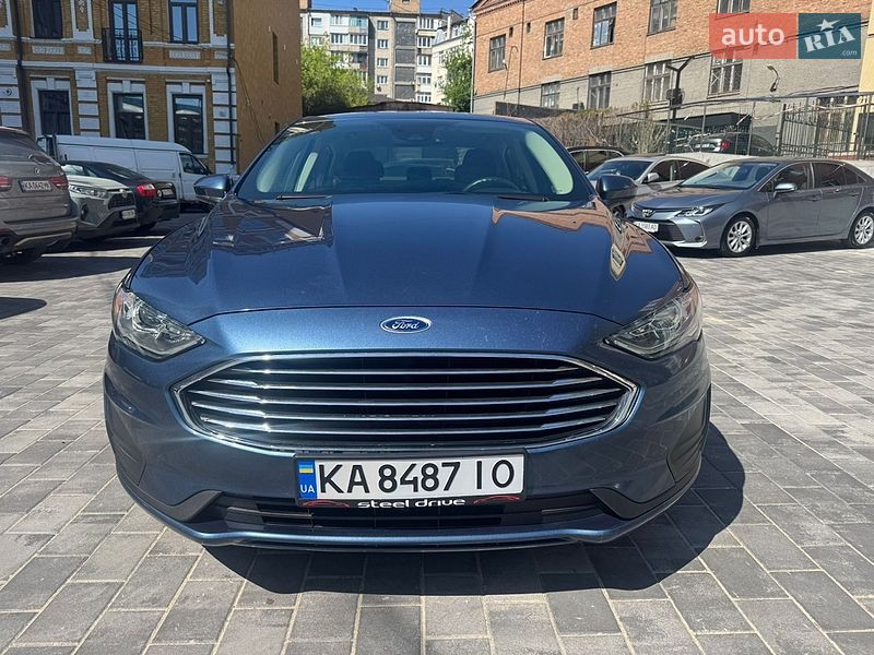 Седан Ford Fusion 2018 в Киеве