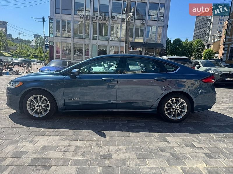 Седан Ford Fusion 2018 в Киеве