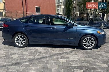 Седан Ford Fusion 2018 в Киеве