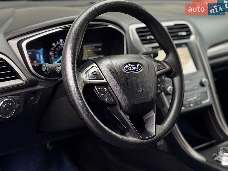 Седан Ford Fusion 2018 в Киеве