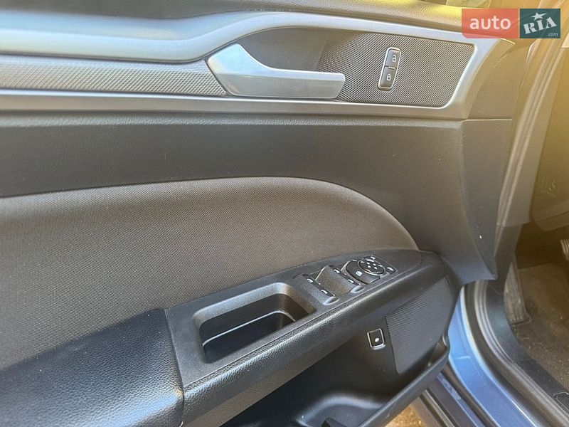 Седан Ford Fusion 2018 в Киеве
