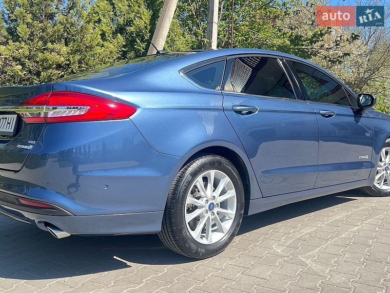 Седан Ford Fusion 2018 в Хмельницком