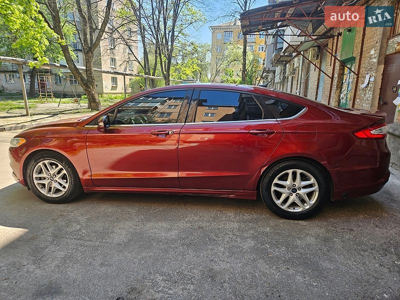 Седан Ford Fusion 2013 в Полтаве