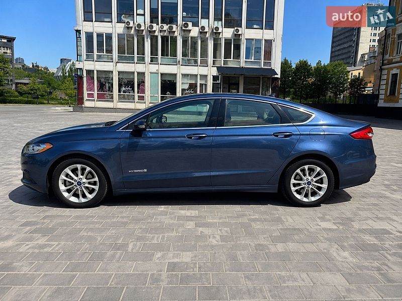 Седан Ford Fusion 2018 в Киеве