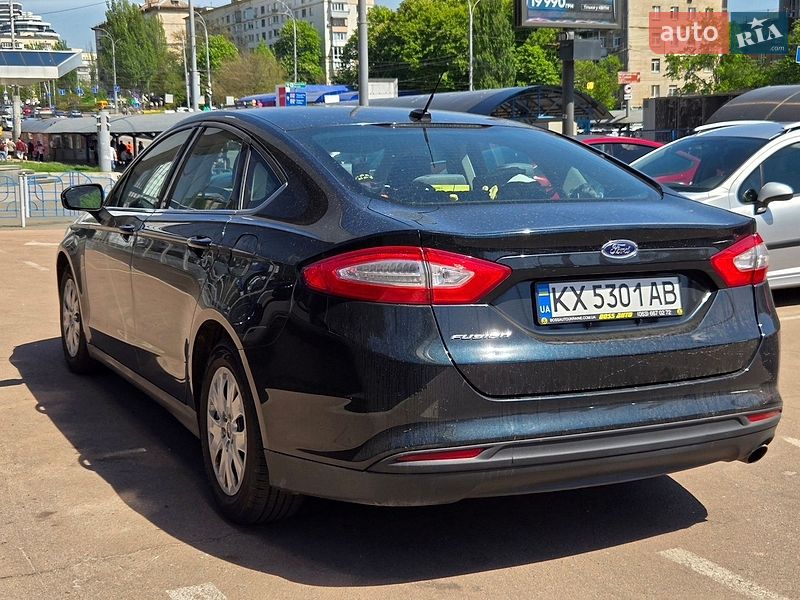 Седан Ford Fusion 2014 в Києві