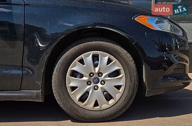 Седан Ford Fusion 2014 в Києві