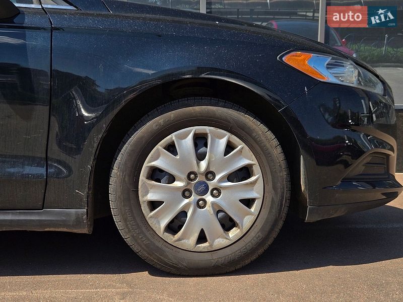 Седан Ford Fusion 2014 в Києві
