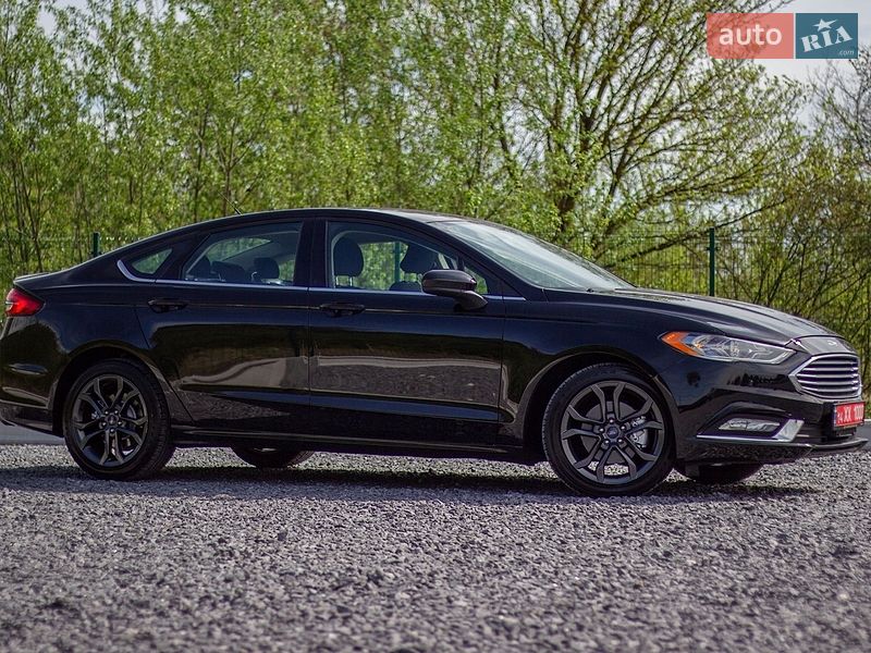 Седан Ford Fusion 2018 в Дрогобыче