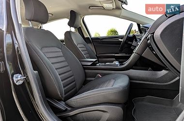 Седан Ford Fusion 2018 в Дрогобыче