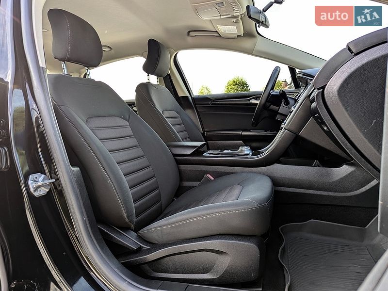 Седан Ford Fusion 2018 в Дрогобыче