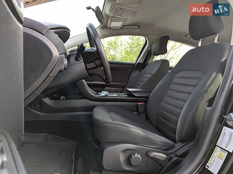 Седан Ford Fusion 2018 в Дрогобыче