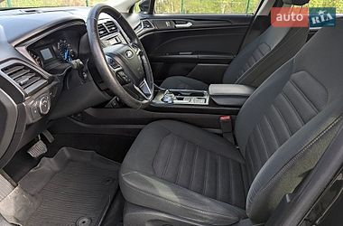 Седан Ford Fusion 2018 в Дрогобыче