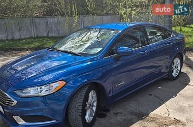 Седан Ford Fusion 2017 в Тернополе