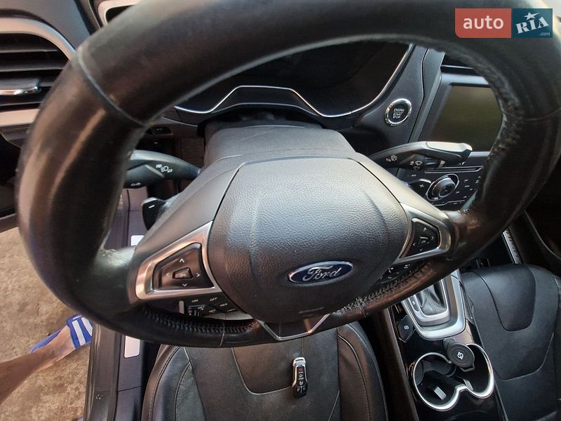 Седан Ford Fusion 2015 в Кривом Роге