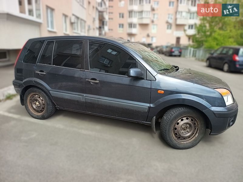 Хетчбек Ford Fusion 2008 в Вишгороді