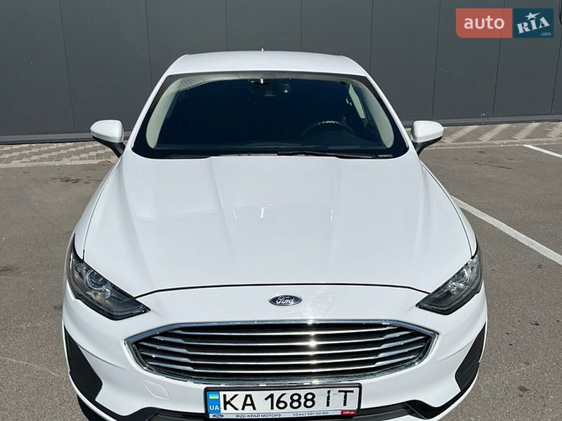 Седан Ford Fusion 2019 в Києві