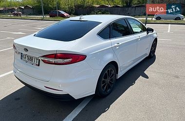 Седан Ford Fusion 2019 в Києві