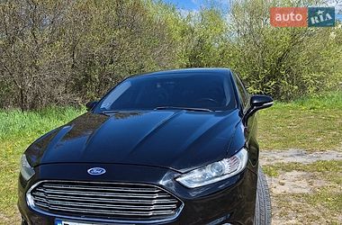 Седан Ford Fusion 2016 в Тернополі