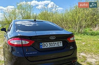 Седан Ford Fusion 2016 в Тернополі