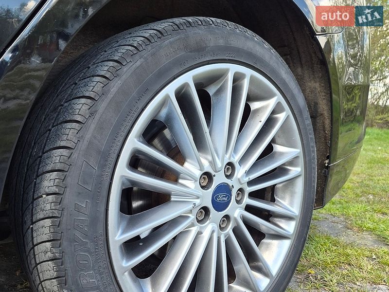 Седан Ford Fusion 2016 в Тернополі