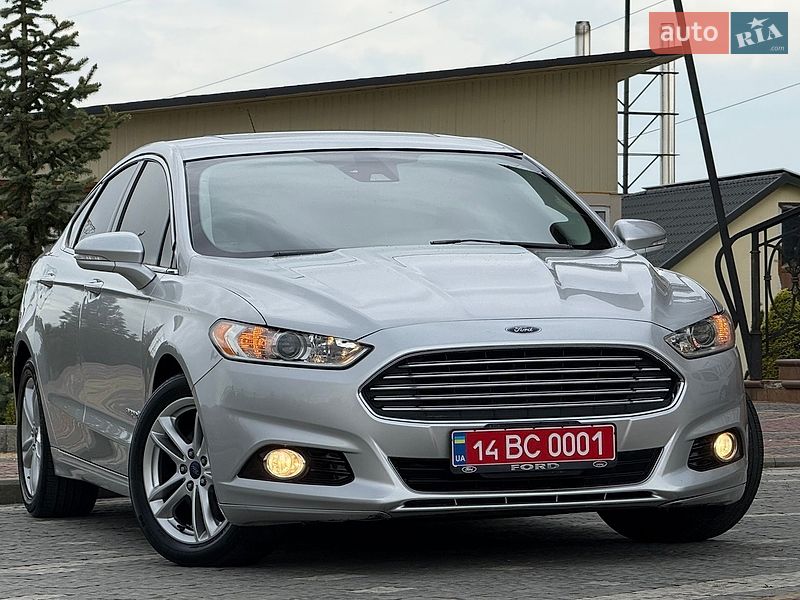 Седан Ford Fusion 2016 в Дрогобичі