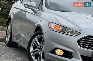 Седан Ford Fusion 2016 в Дрогобичі